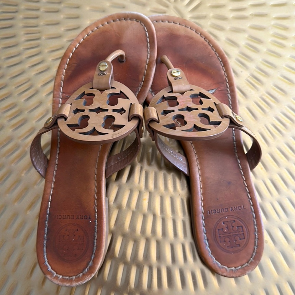 Tan leather Tory Burch flats